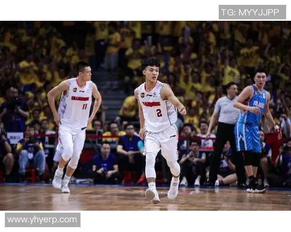 新疆与深圳总决赛激战正酣谁将捧起冠军奖杯的荣耀之巅