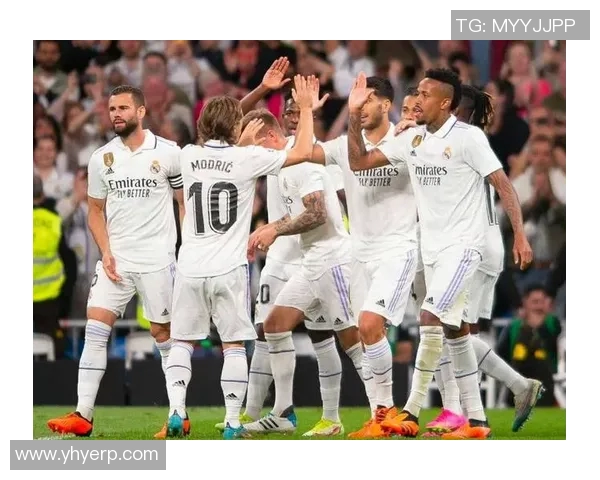 皇马与曼联国际杯巅峰对决球迷期待经典对抗盛宴